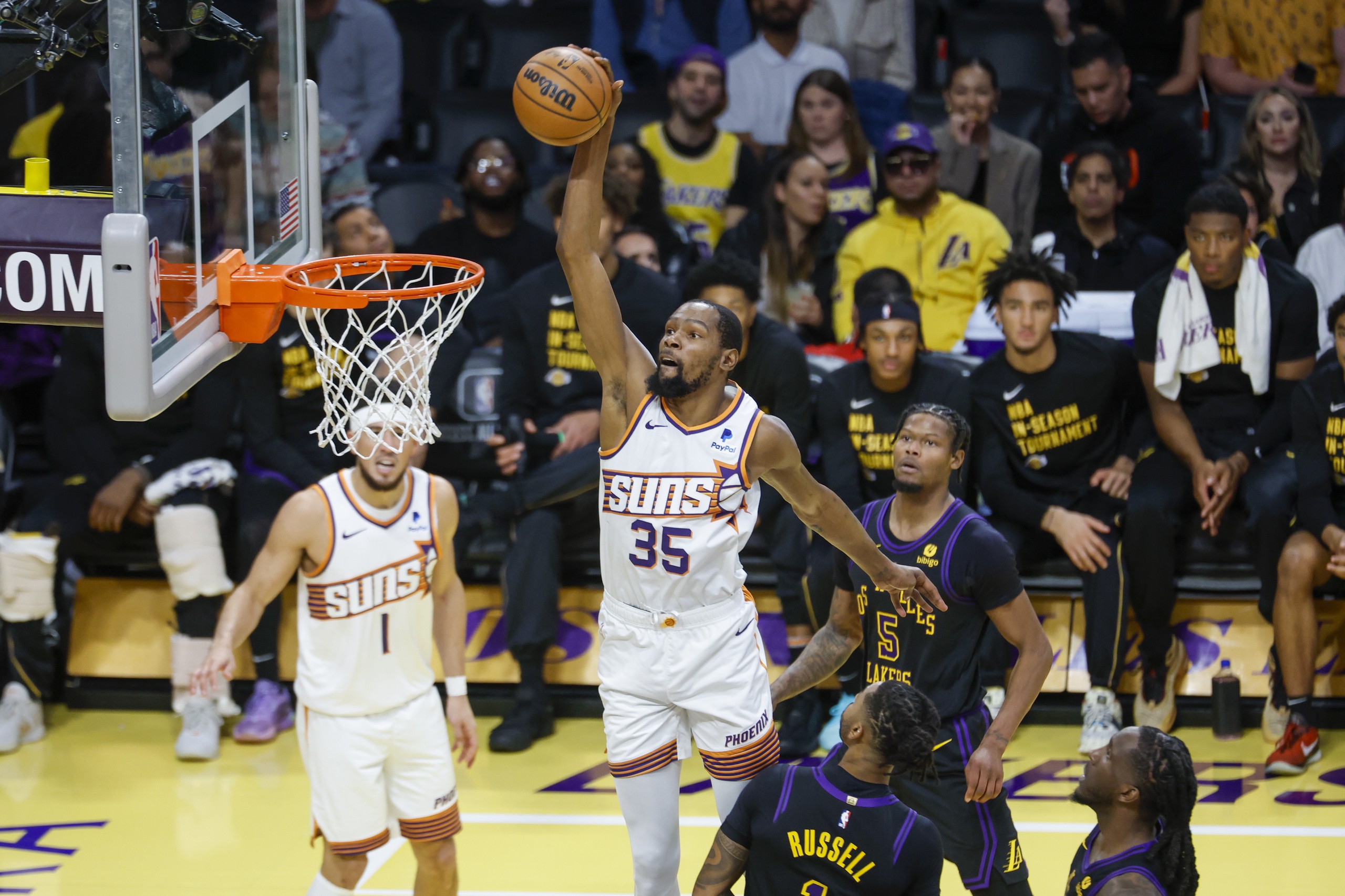 菲尼克斯太阳NBA战胜洛杉矶湖人杜兰特关键中投(菲尼克斯太阳队录像)